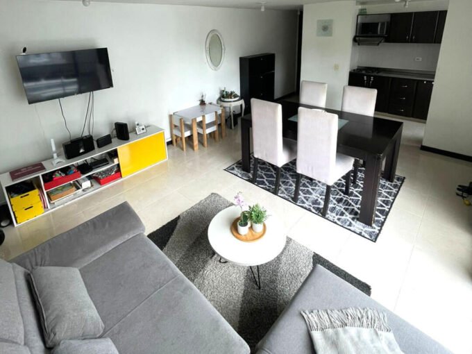 Apartamento en Laureles Manizales con balcón, ascensor y parqueadero