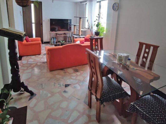 apartamento en venta en Pereira Gamma 2 con cocina remodelada y parqueadero privado