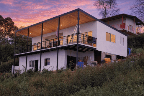 Casa campestre en venta vereda Lisboa Manizales con paneles solares