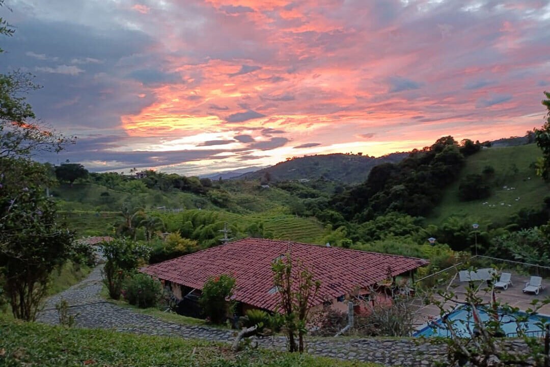 venta_casa_campestre_piscina_san_peregrino_manizales_im_10