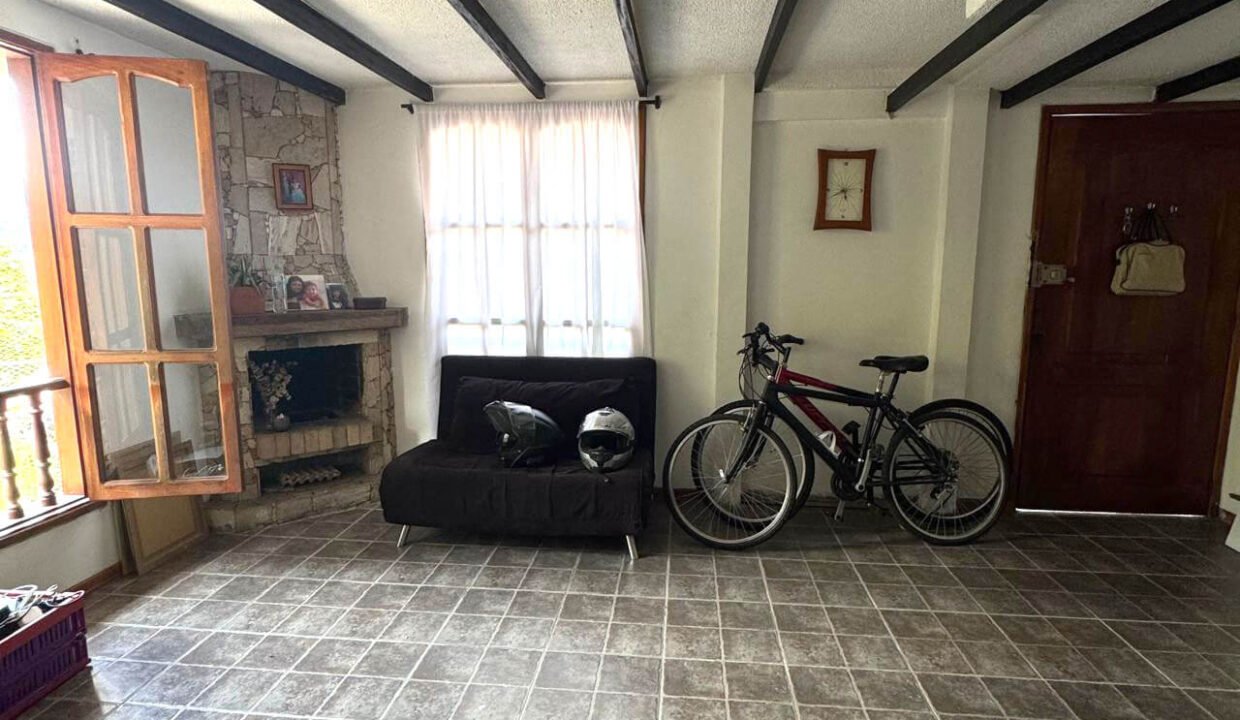 venta_casa_con_renta_aquilino_villegas_campohermoso_10