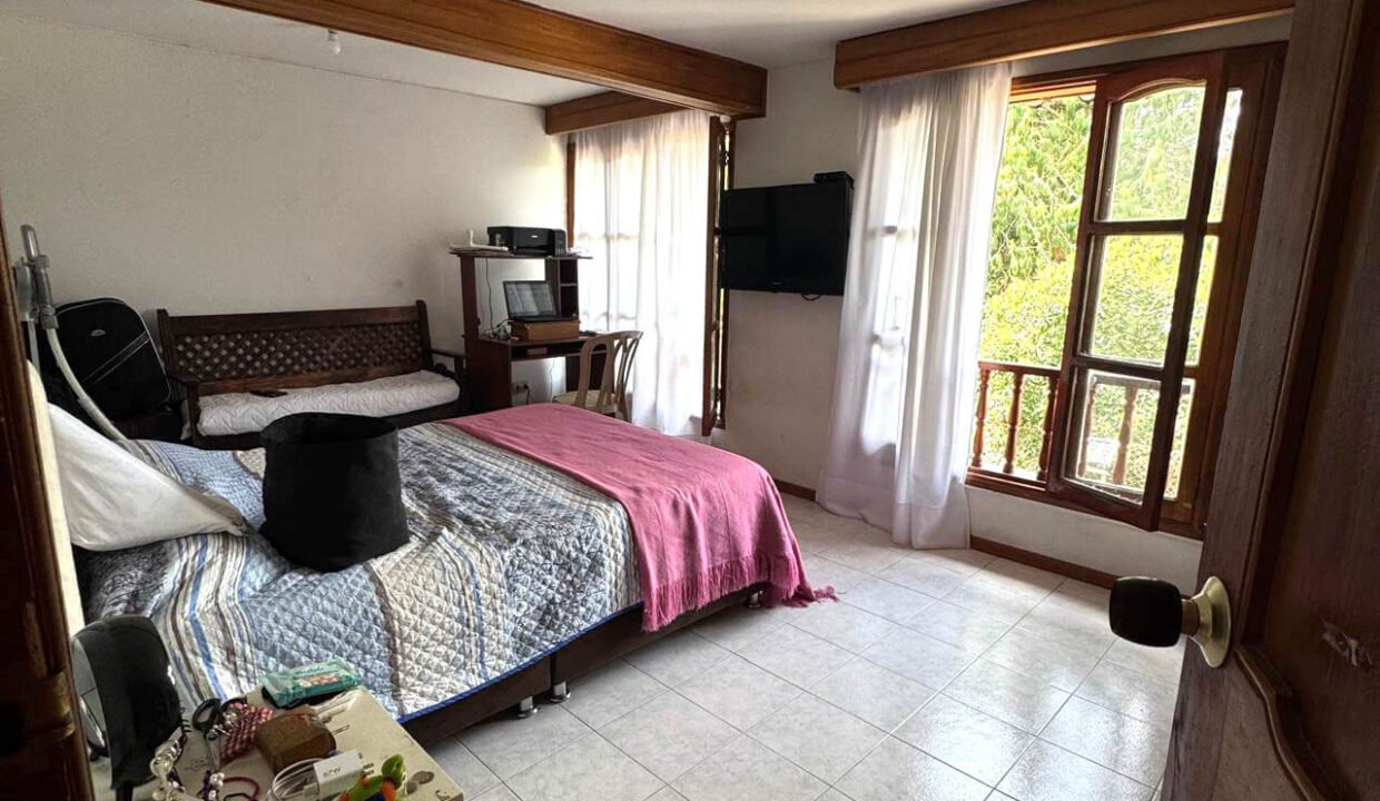 venta_casa_con_renta_aquilino_villegas_campohermoso_7
