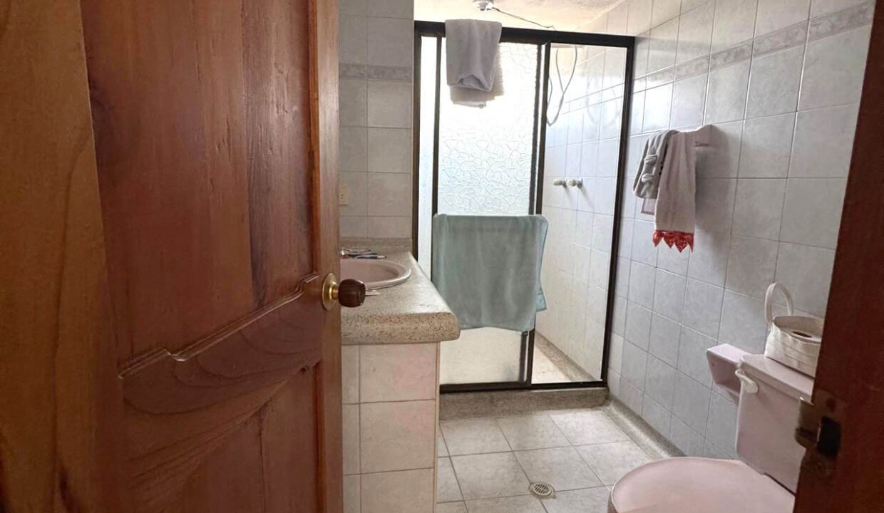 venta_casa_con_renta_aquilino_villegas_campohermoso_9