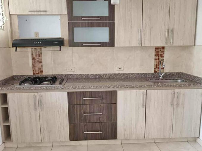 venta de casa en Puertas del Sol Manizales con antejardín y 3 alcobas