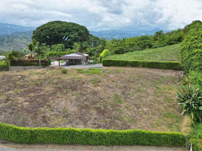 lote campestre en venta en Condominio Las Ceibas Palestina Caldas