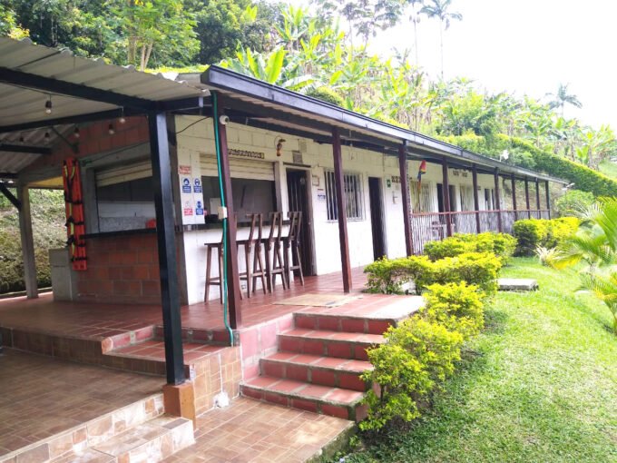 Vista panorámica del temperadero de 4.100 m² en Santágueda